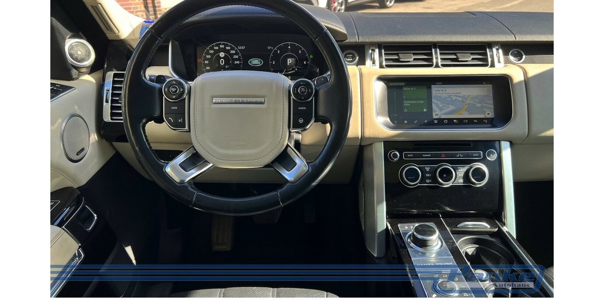 Land Rover Range Rover Vogue 4.4*Pano*LuftF*AHK*SoftC*ACC* 191.145 km 28.990 &euro; Berlin 13187