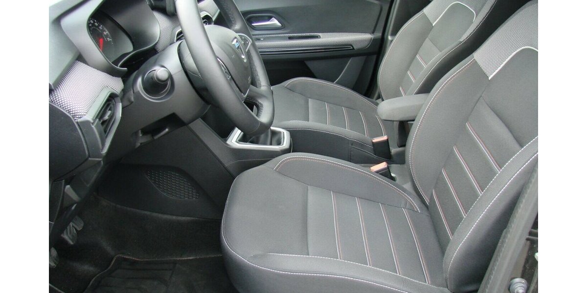 Dacia Jogger 1.0TCe 110 Extreme+ LED 7Sitzer Totwinkel T 40.577 km 17.980 &euro; Falkensee 14612
