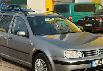 VW Golf 213.651 km 2.990 &euro; berlin 13051