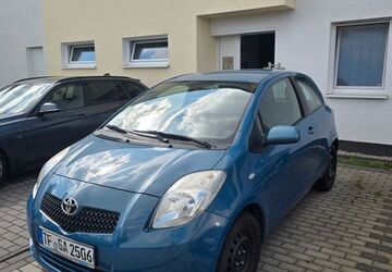 Toyota Yaris 159.983 km 2.799 &euro; Ludwigsfelde 14974