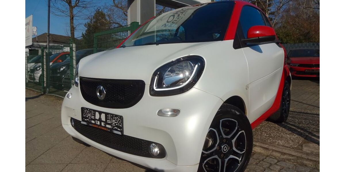 Smart ForTwo 77.000 km 13.390 &euro; Berlin 12305