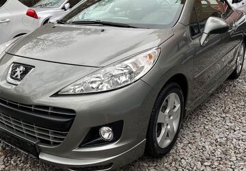 Peugeot 207 54.000 km 7.500 &euro; Berlin 12055
