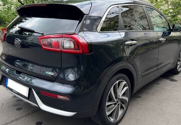 Kia Niro 185.000 km 12.000 &euro; Berlin 10787