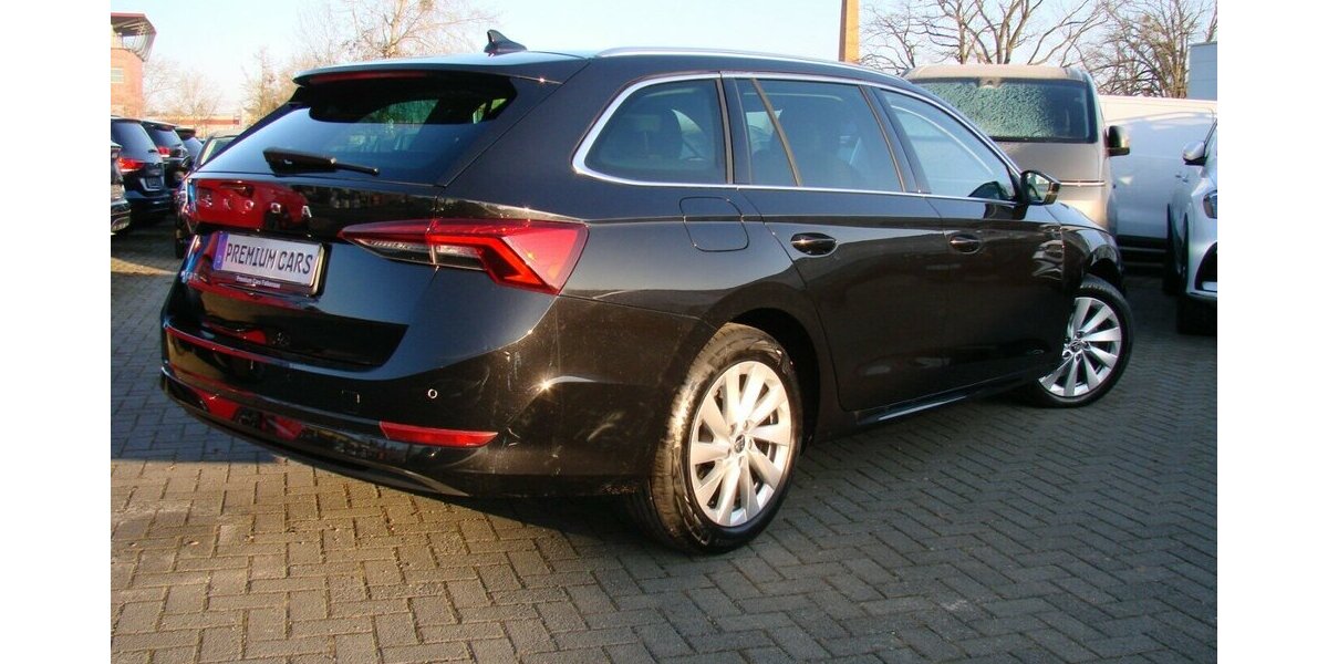 Skoda Octavia 2.0TDI Selection LED Tempomat Spurhalteass 56.838 km 26.980 &euro; Falkensee 14612