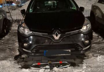 Renault Clio 67.800 km 8.299 &euro; Berlin 12349
