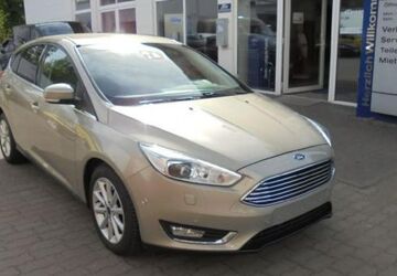 Ford Focus 58.743 km 11.450 &euro; Berlin 12623