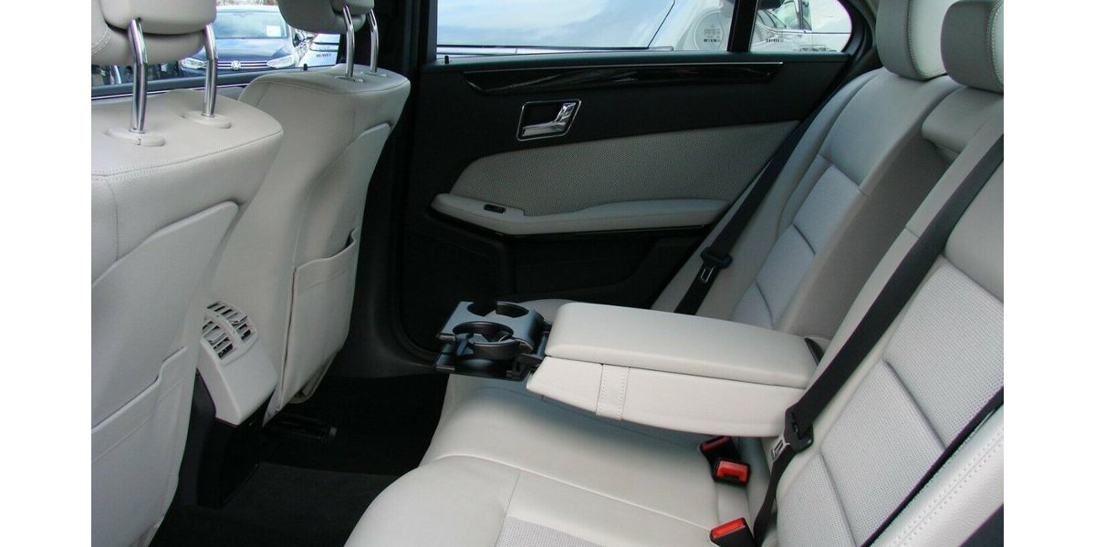 Mercedes-Benz E 220 CDI Avantgarde BlueEfficiency Multikontursit 141.322 km 13.980 &euro; Falkensee 14612