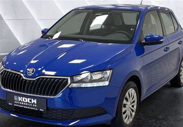 Skoda Fabia 26.990 km 10.400 &euro; Berlin 12681