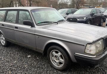 Volvo 240 263.000 km 7.400 &euro; Berlin 12349