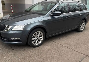 Skoda Octavia 163.000 km 11.900 &euro; berlin 12353