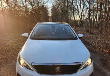 Peugeot 308 51.700 km 14.499 &euro; Potsdam 14469