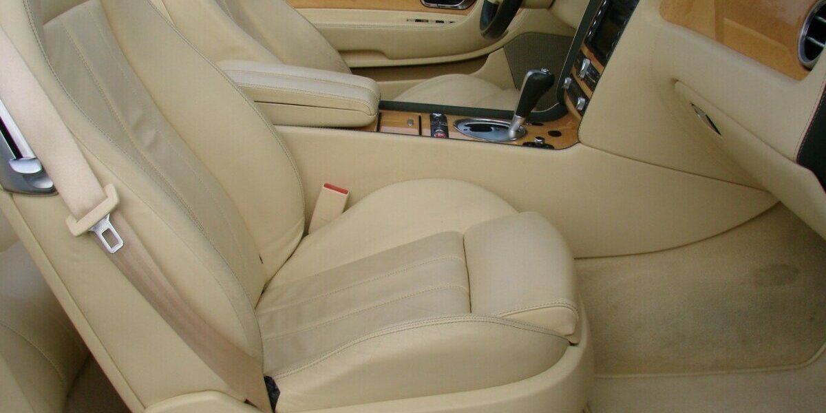 Bentley Continental GTC 6.0 W12 Navi Leder Xenon Windschot 76.559 km 59.980 &euro; Falkensee 14612