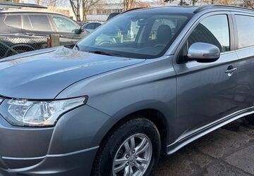 Mitsubishi Outlander 86.000 km 12.500 &euro; Berlin 12277