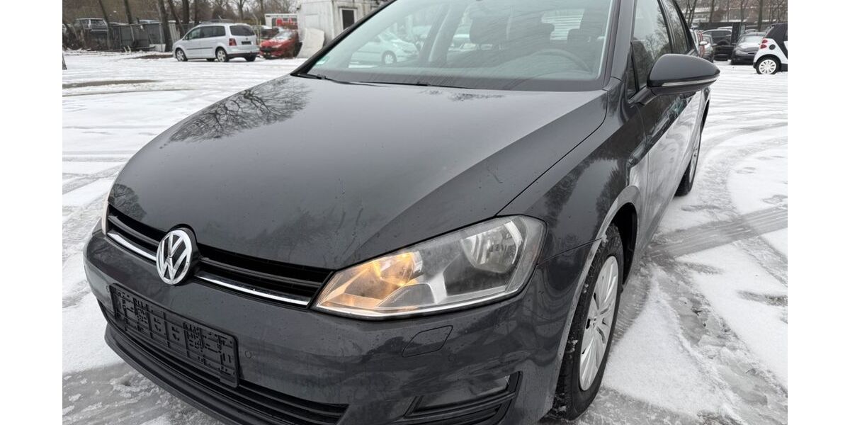 VW Golf 127.000 km 7.980 &euro; Berlin 12349