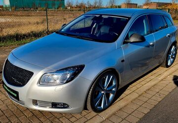 Opel Insignia 144.900 km 7.990 &euro; Hennigsdorf 16761