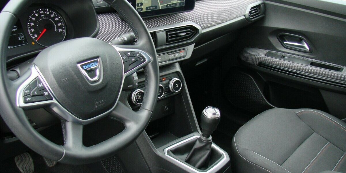 Dacia Jogger 1.0TCe 110 Extreme+ LED 7Sitzer Totwinkel K 52.987 km 17.980 &euro; Falkensee 14612