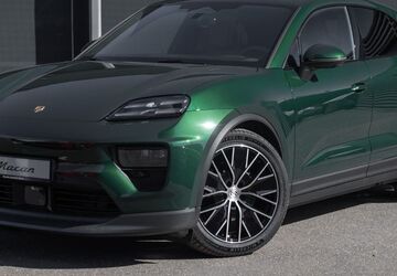 Porsche Macan 3.900 km 93.900 &euro; Berlin 12487