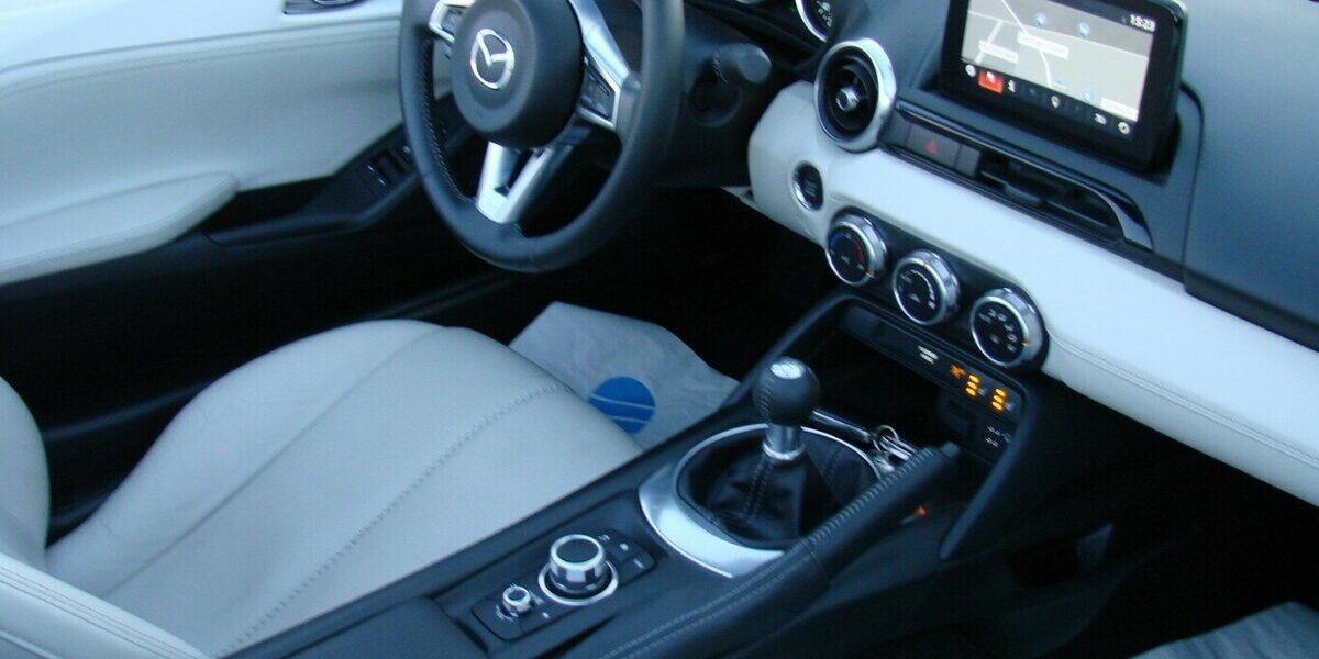 Mazda MX-5 2.0 SKYACTIV-G 184 Advantage Design Bose Kame 10.139 km 28.980 &euro; Falkensee 14612