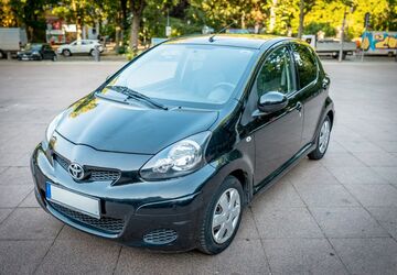 Toyota Aygo (X) 28.500 km 4.480 &euro; Berlin 10781
