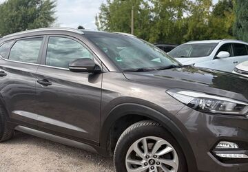 Hyundai TUCSON 262.691 km 9.990 &euro; Berlin 13127
