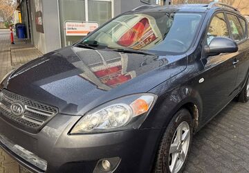 Kia ceed / Ceed 150.000 km 4.299 &euro; Berlin 13055