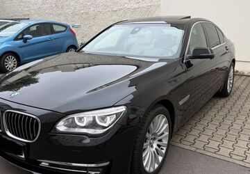 BMW 730 214.115 km 14.900 &euro; Berlin 14167