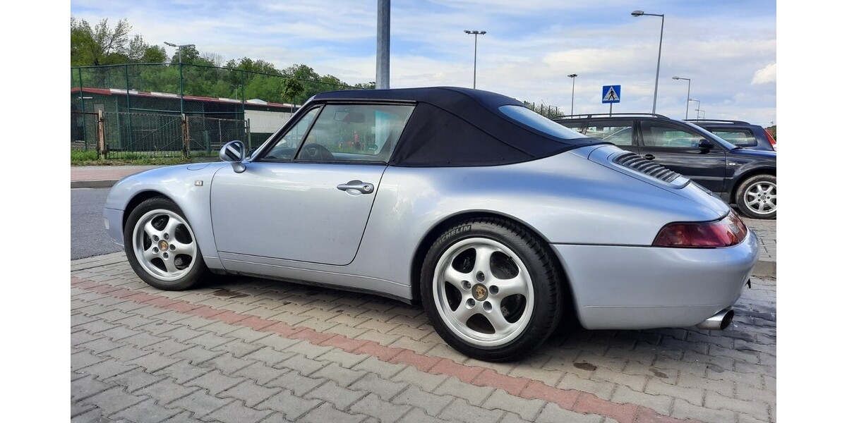 Porsche 911 Cabriolet 153.600 km 67.911 &euro; Berlin 10178