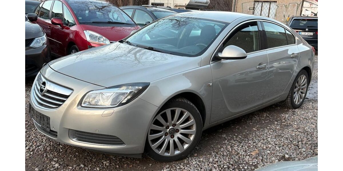 Opel Insignia 255.000 km 2.950 &euro; Berlin 10245