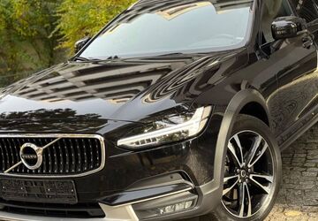 Volvo V90 Cross Country 185.000 km 20.990 &euro; Berlin 13089