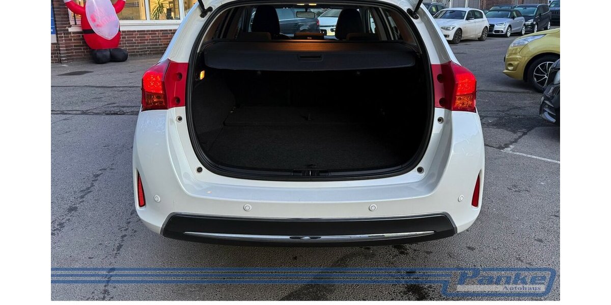 Toyota Auris Touring Sports Hybrid Aut.*RFK*SHZ*1Hand 165.355 km 10.480 &euro; Berlin 13187