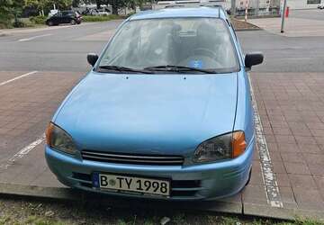 Toyota Starlet 146.000 km 2.200 &euro; Berlin, Stadt 10318