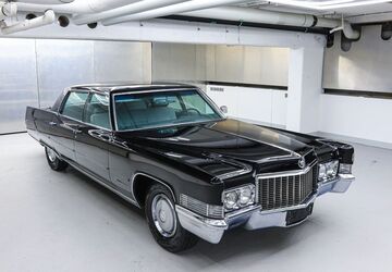 Cadillac Fleetwood 89.000 km 25.900 &euro; Berlin 10625