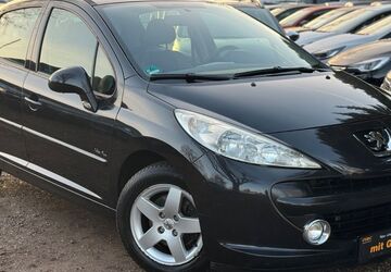 Peugeot 207 144.000 km 2.390 &euro; Berlin 13127
