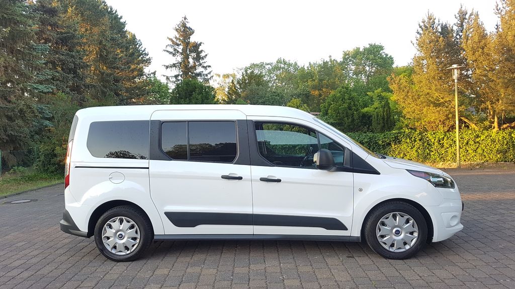 Ford Tourneo Connect 179.000 km 13.300 &euro; Berlin 13581
