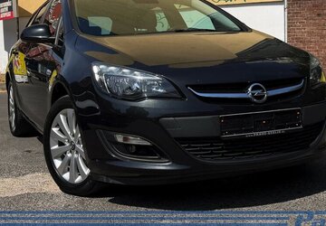 Opel Astra Selection*Tempo*Navi*Klima*SHZ*AHK*DachT. 175.681 km 3.890 &euro; Berlin 13187