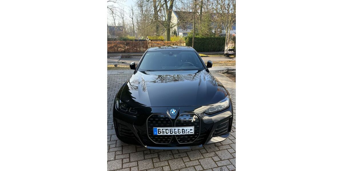 BMW i4 46.500 km 42.500 &euro; Berlin - Kladow 14089