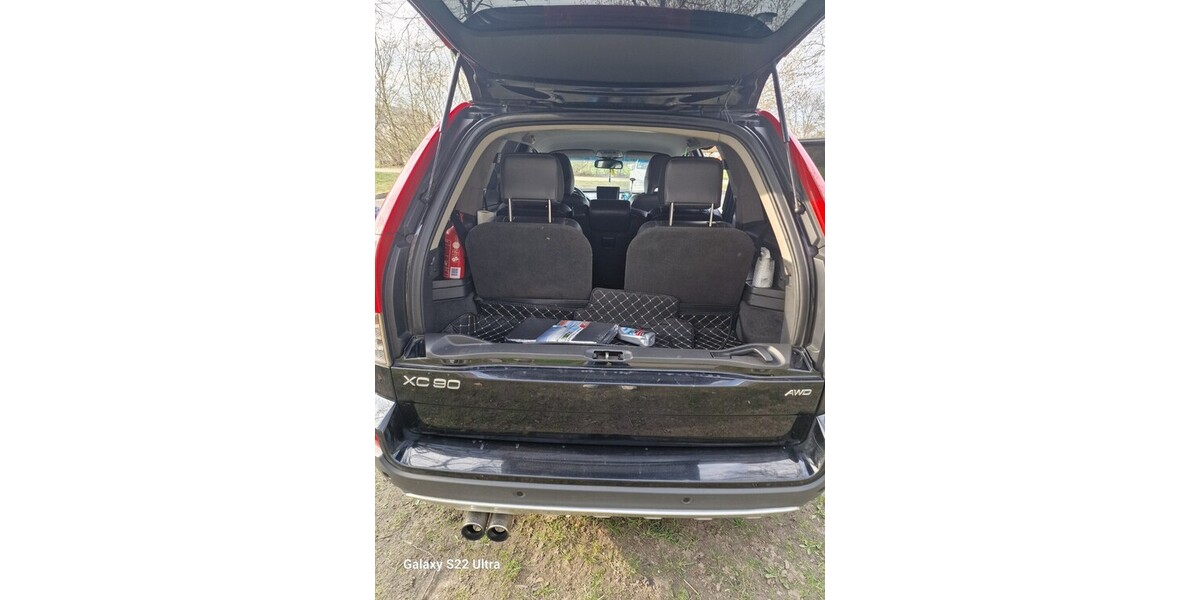 Volvo XC 90 188.000 km 11.000 &euro; Berlin 10178