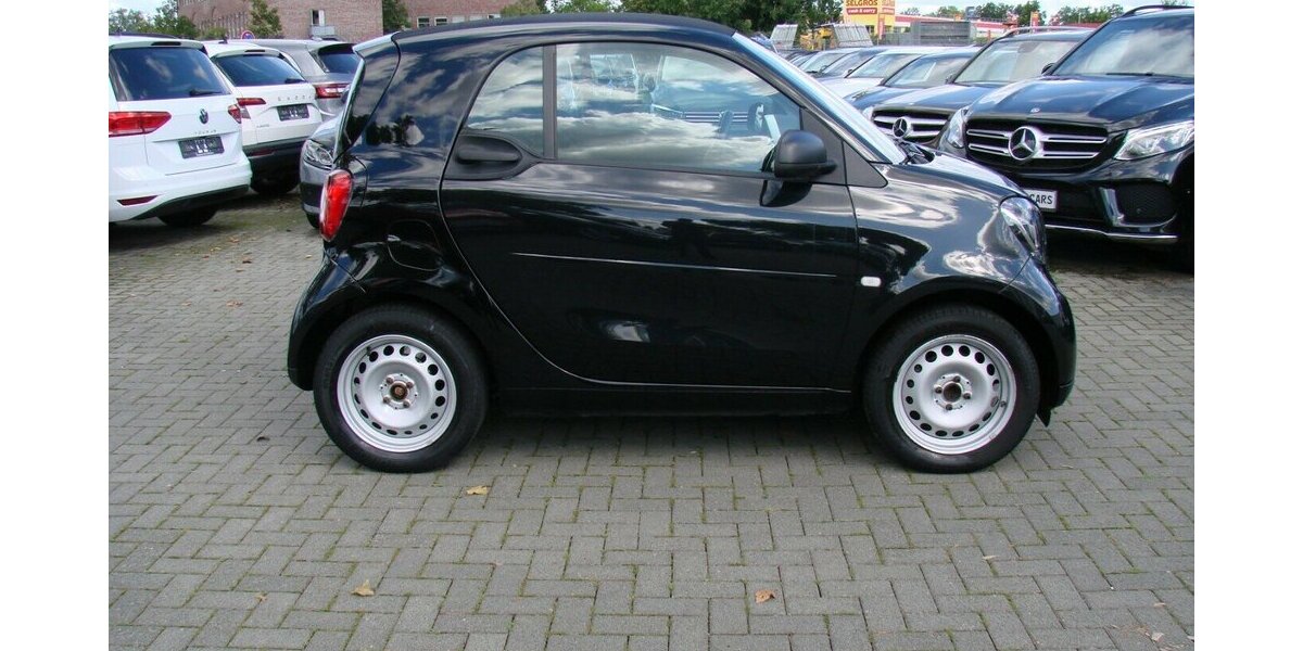 Smart ForTwo Coupé Pure Cool & Audio Tempomat 122.519 km 8.980 &euro; Falkensee 14612