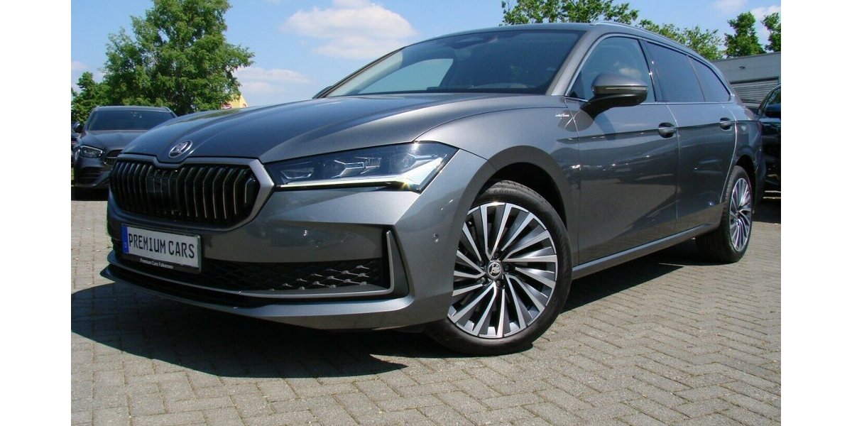 Skoda Superb 2.0TDi L&K 4x4 ACC LED AHK H&K 360º 41.532 km 38.480 &euro; Falkensee 14612