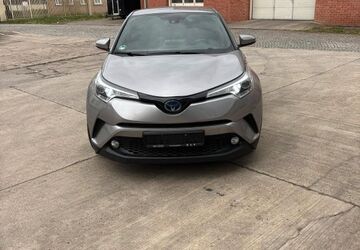 Toyota C-HR 293.065 km 14.000 &euro; Berlin 12353