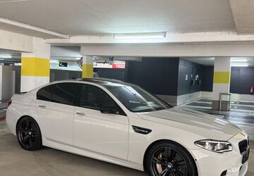 BMW M5 209.000 km 25.900 &euro; Berlin 12524