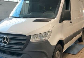 Mercedes-Benz Sprinter 148.773 km 21.490 &euro; Falkensee 14612