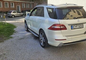 Mercedes-Benz ML 350 195.760 km 18.500 &euro; berlin 12059