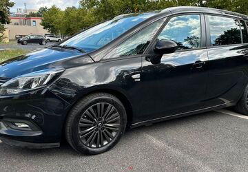 Opel Zafira Tourer 180.000 km 10.900 &euro; Berlin 13597
