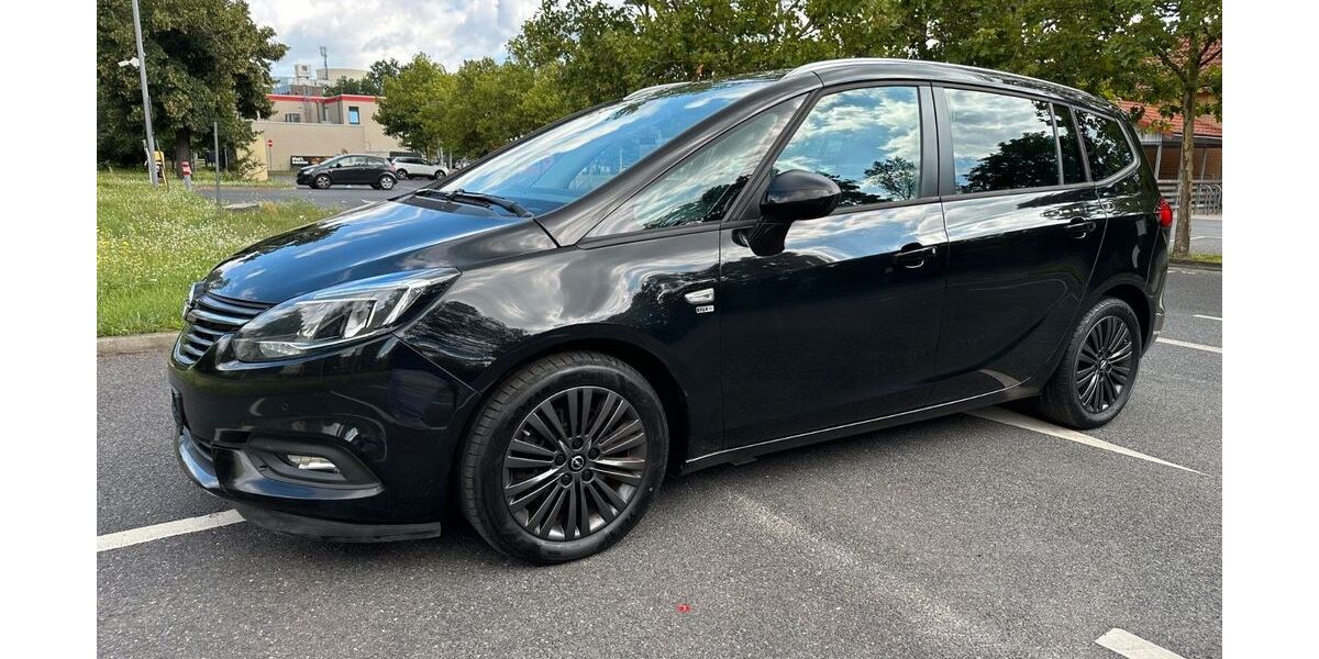 Opel Zafira Tourer 180.000 km 10.900 &euro; Berlin 13597