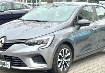 Renault Clio 37.747 km 13.490 &euro; Berlin 13581