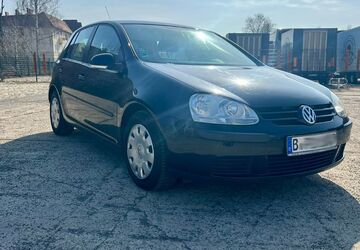 VW Golf 93.400 km 3.300 &euro; Berlin 13439