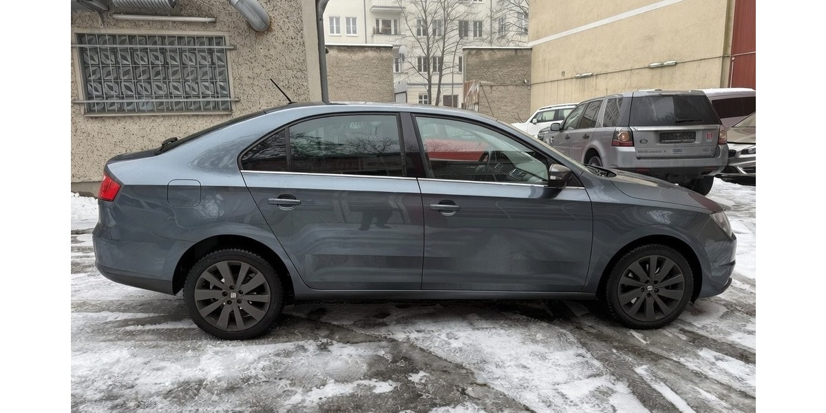Seat Toledo Style 1,2 Connect Tempom. PDC Sitzheizung 107.100 km 7.900 &euro; Berlin 10247