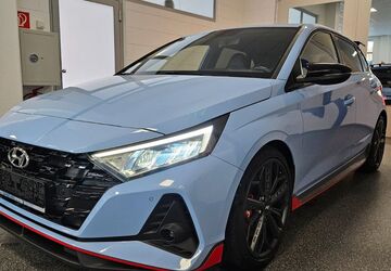 Hyundai i20 49.885 km 25.490 &euro; Berlin 12555