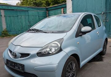 Toyota Aygo (X) 123.375 km 2.000 &euro; Berlin 12099
